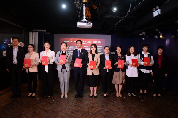 《静安楼宇党建工作新十法》发布 党群工作者覆盖静安全区200多幢重点楼宇