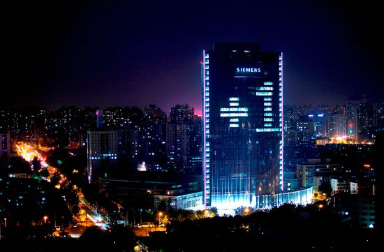 西门子智能大楼亮出“+1”助阵德国再添一星