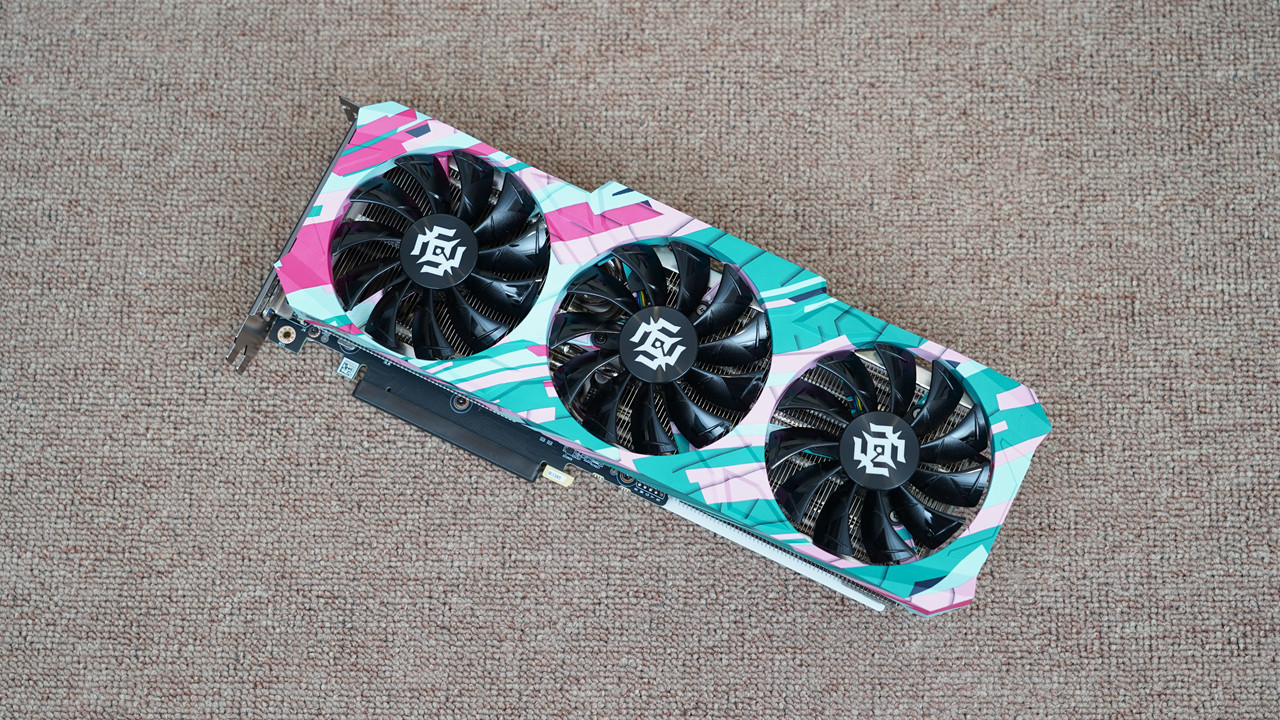 换个“马甲”就不认识你了？金士顿叛逆者DDR4 3600内存体验分享