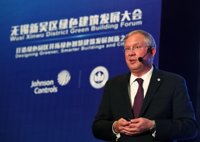 聂可为(Clay Nesler)先生分享了”创新智慧绿色建筑, 驱动城市效益未来”的主题演讲