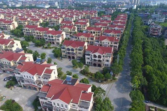土方开挖及结构施工与抗拔锚杆桩施工的工序衔接及管理_能耗管理系统施工方案_系统运维管理方案