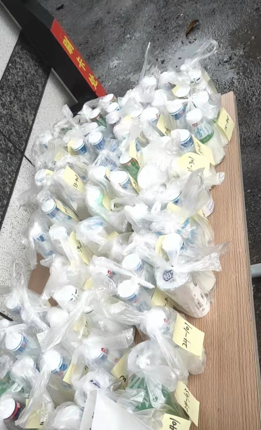 紧急封控后，这个小区发生了这些暖心事……