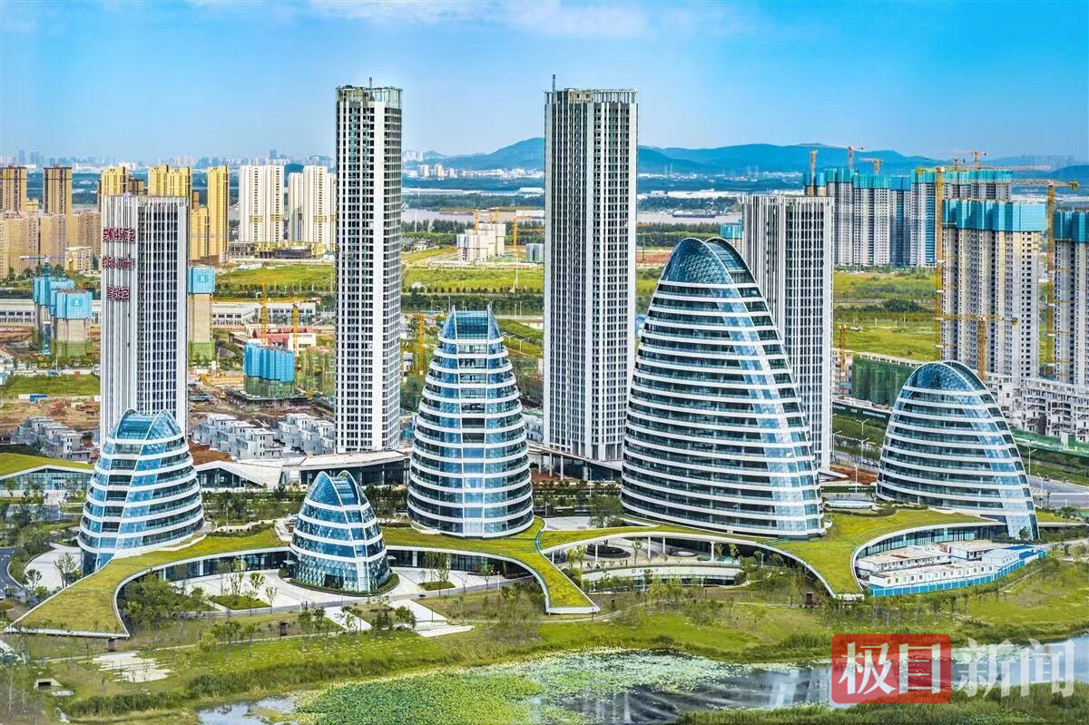 借东风、定军山、绘“岚图”，加速产城融合，武汉经开区园区变城区