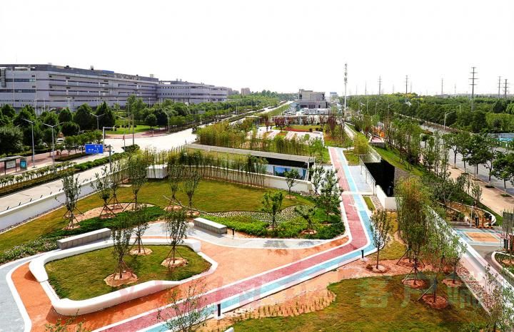 航空港区首个生态智能停车场一期正式启用