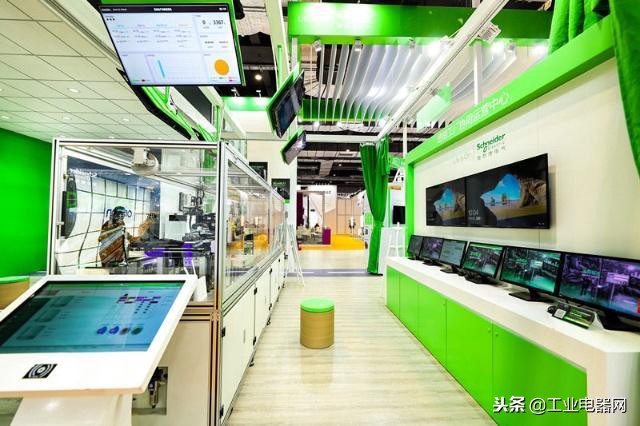 让下产品订单和点外卖一样便利，施耐德电气数字化新品闪耀进博会