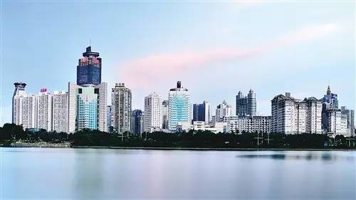 要闻▏南宁市青秀区楼宇经济引生广西首个区域商务楼宇物业管理服务规范指导意见