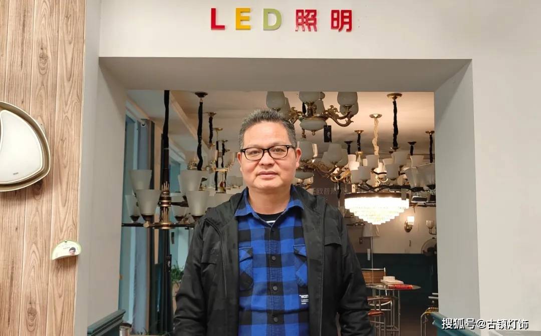 舞台灯具光参数标准_舞台灯具模型_舞台灯具