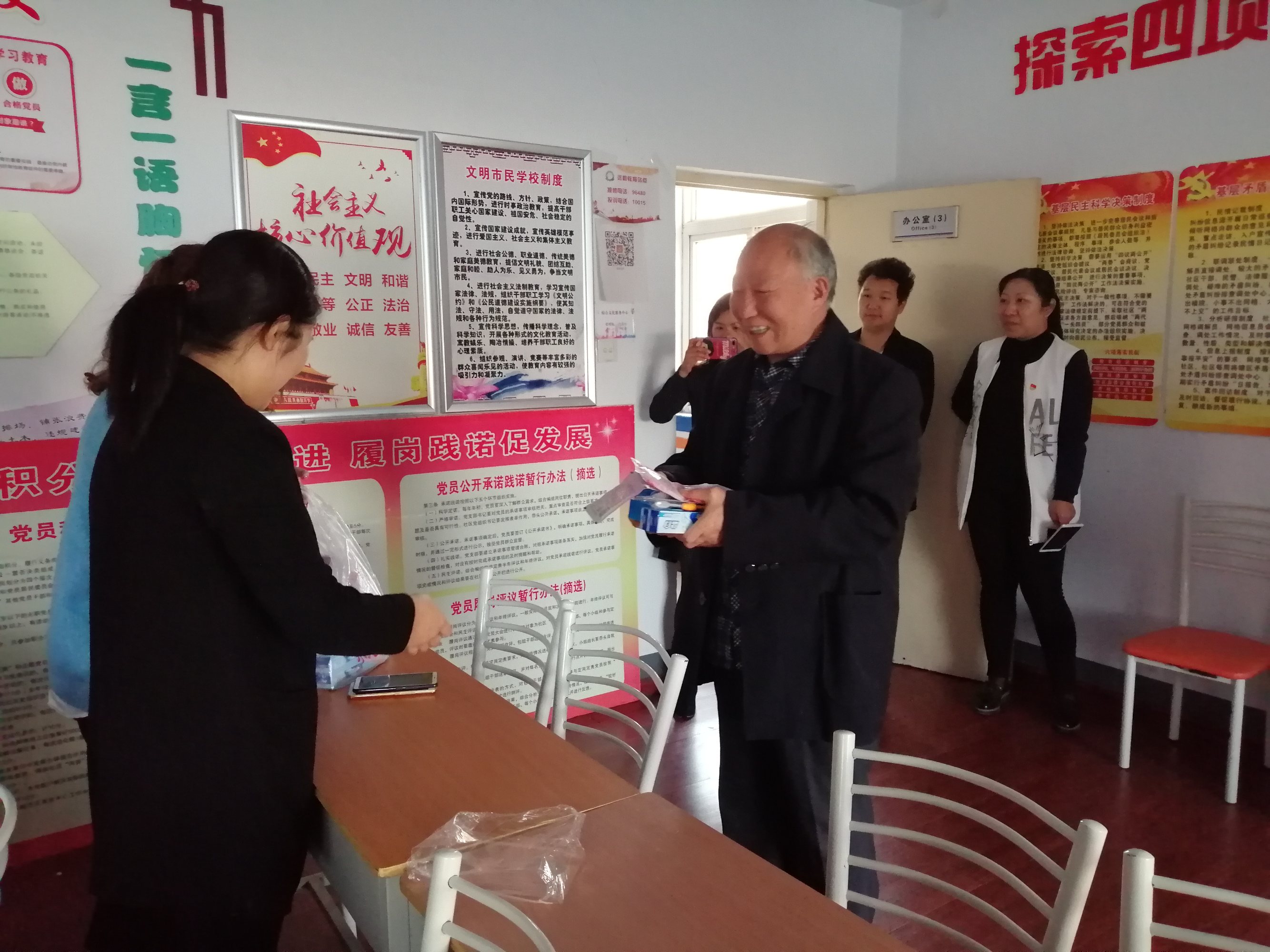 智能车库_车库智能照明_智能移动车库多少钱
