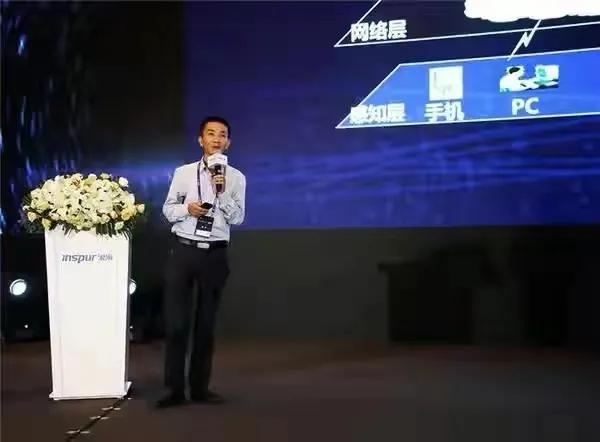 成都华体智慧路灯，不仅“火出圈”，而且红遍全国