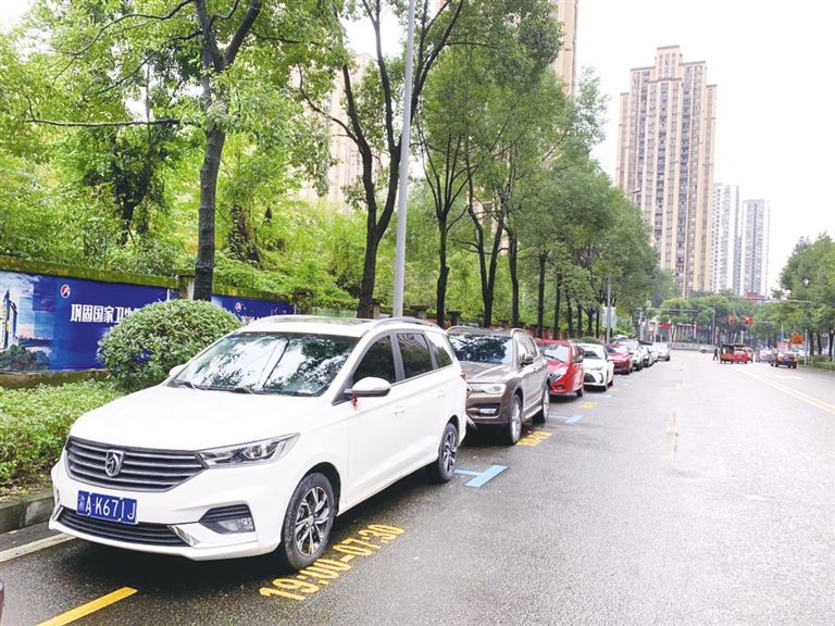车位引导系统_车位引导及反向寻车系统_人工智能车位引导