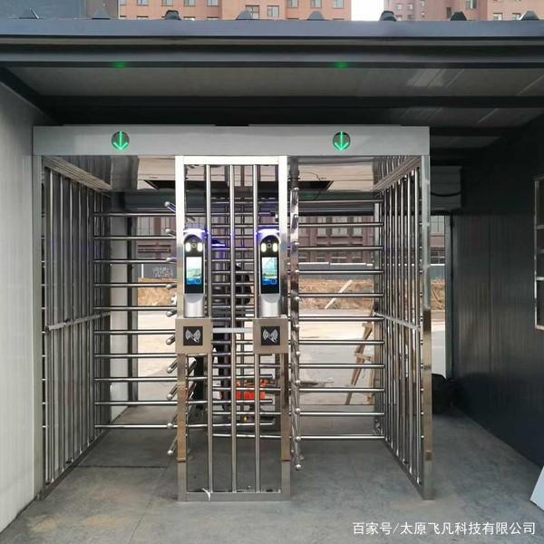 西宁门禁通道闸系统_电动道闸 系统门禁破解_门禁系统
