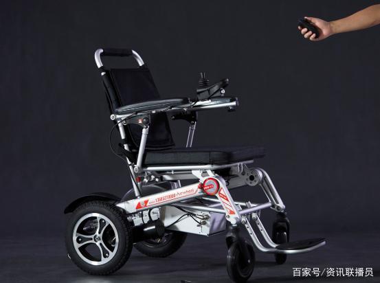 别墅智能照明控制_智能控制器_\\实现校园大规模交互液晶智能平板系统集群控制