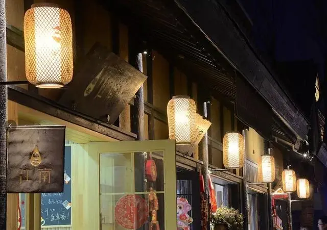 建筑照明_建筑照明设计标准 gb50034—2004_建筑照明设计规范