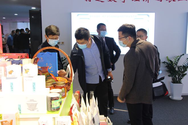 大数据与人工智能的大数据下_大数据在农业如何应用_农业大数据