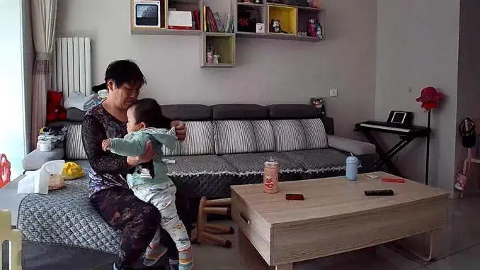 智能灯_欧雷特“天籁”蓝牙智能灯音响_智能灯光控制系统