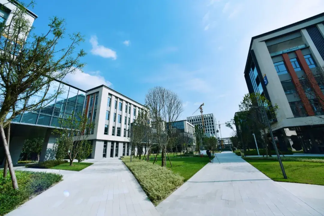 成都特色楼宇_楼宇设备自控系统工程_成都楼宇自控