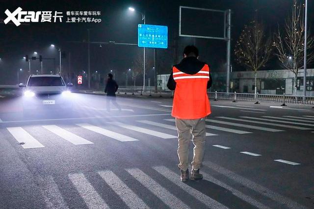 led像素灯_led广告箱led灯颜色与字颜色_led工矿灯led厂房灯工厂灯
