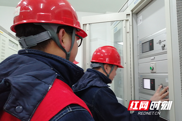 监测电力高压线传感器_监测电力压降的监控系统叫什么_电力监测